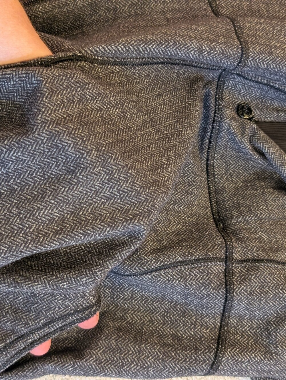 Lululemon Herringbone Heather Gray Active Quarter-Zip Pullover - Picture 14 of 17